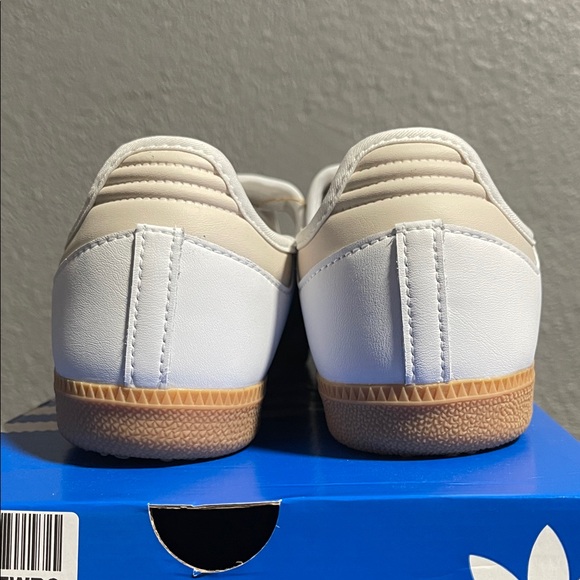 Adidas Samba Jane White and Black Sneakers - Picture 4 of 6